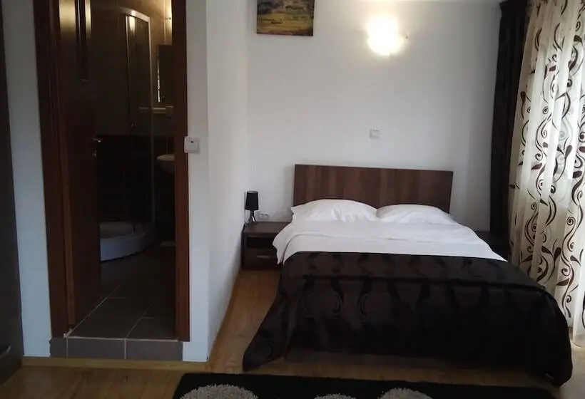 اتاق استاندارد با چشم‌انداز کوهستان, Casa Adina