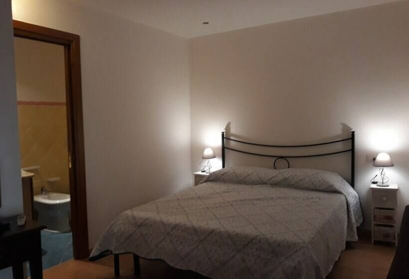 חדר סטנדרט נוף לבריכה, Oasi Sardama