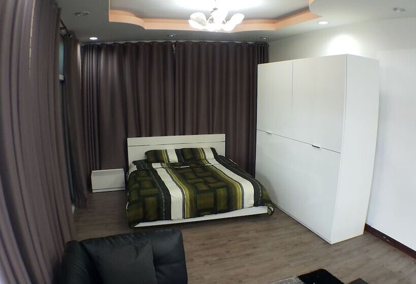 컴포트 싱글 룸, Maximum Luxury Apartment