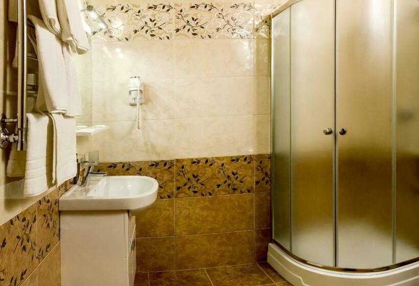 سوییت جونیور, Premier