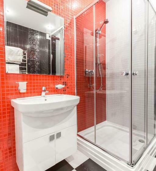 سوییت جونیور, Premier