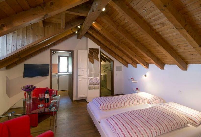 1 Bedroom Apartment, Ristorante Agarone Romitaggio