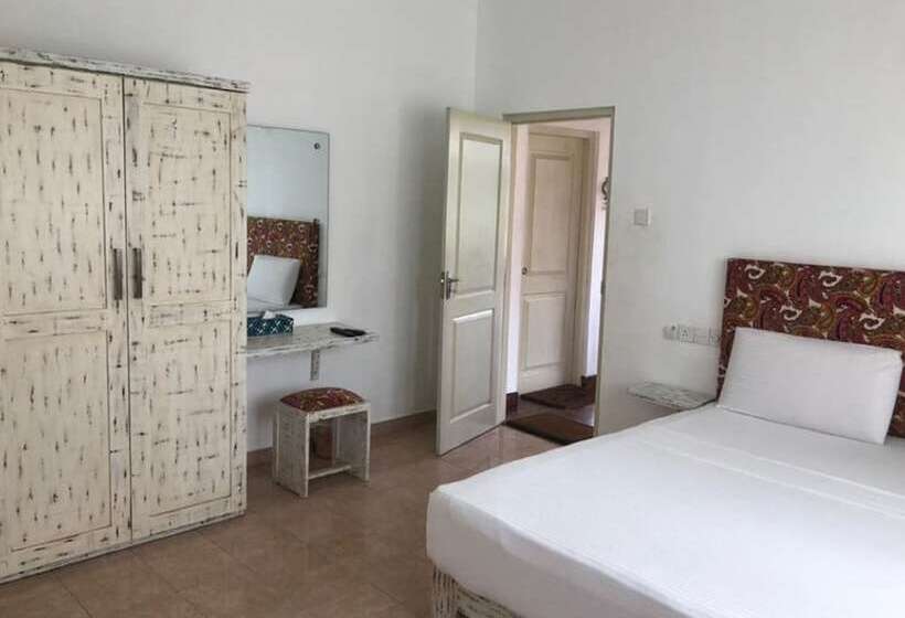 غرفة قياسية, C J Beach Resort