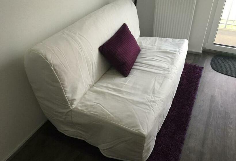 三人经典房间, Gutunterdachgebracht