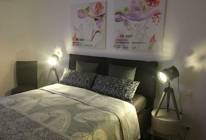 三人经典房间, Gutunterdachgebracht