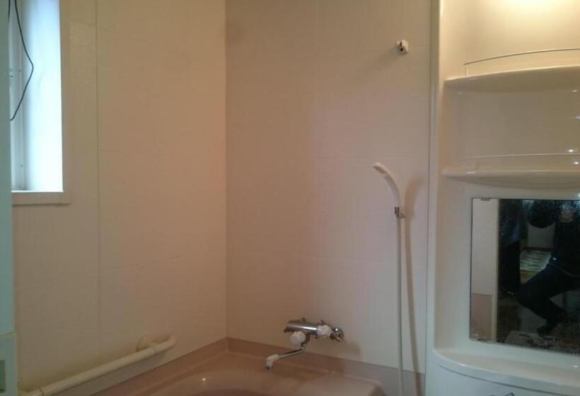 Семейный Номер Вид на Сад, Pittinn