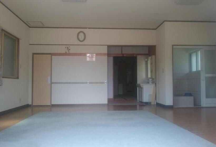 Семейный Номер, Pittinn