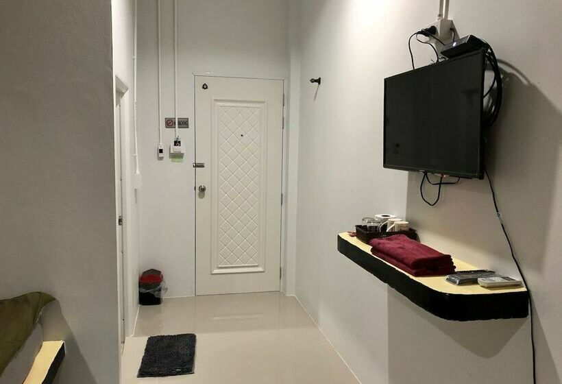 带双人床的基本房间, Chillchill