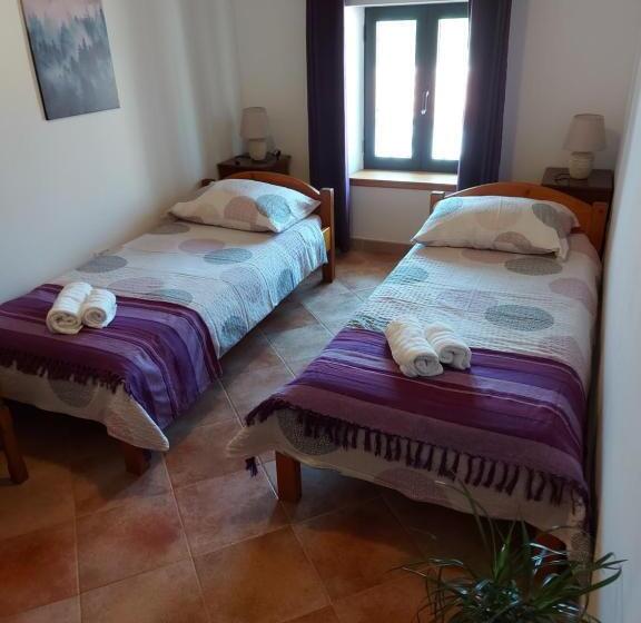 ファミリールーム, Ranch Radin