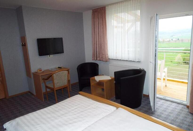 Номер Стандарт с Балконом, Garni Zum Reinhardswald