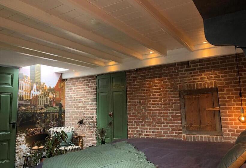 غرفة سوبيريور سرير كينج, Elfstedenstate