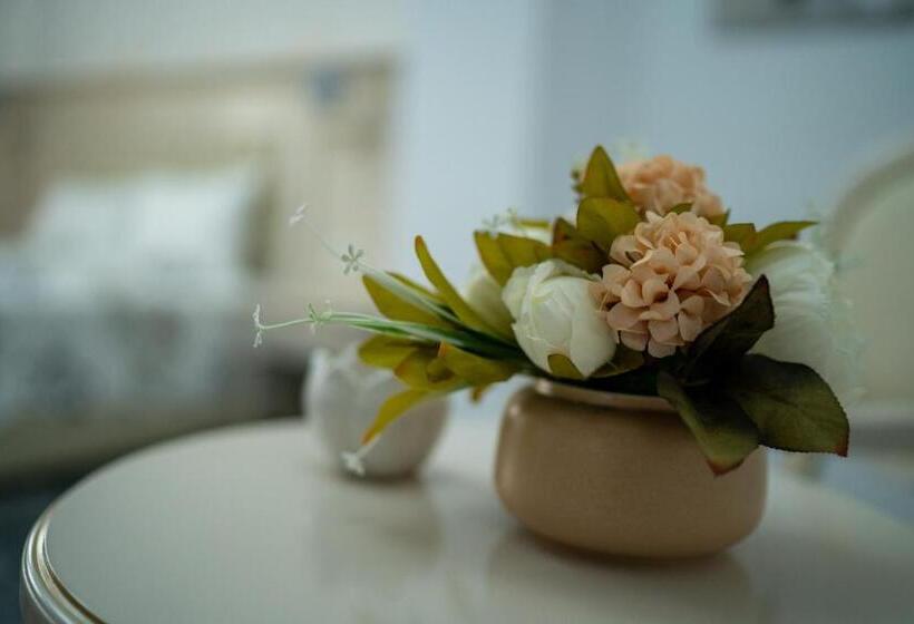 디럭스 룸, Coral