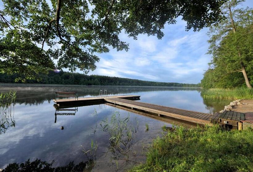 レイクビュースタンダードルーム, Jagdschloss Waldsee