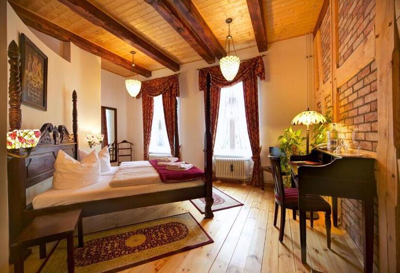 湖の見えるジュニアスイート, Jagdschloss Waldsee