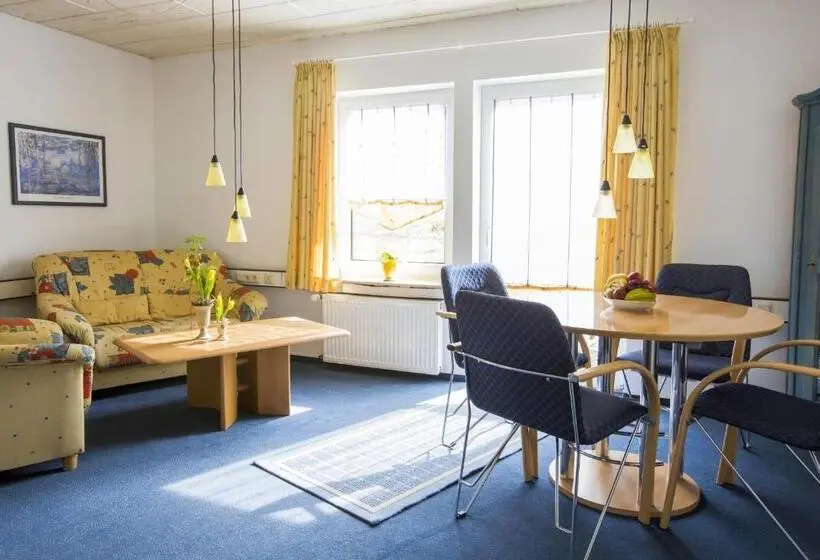 スタンダード４人部屋, Pension Waldblick Garni
