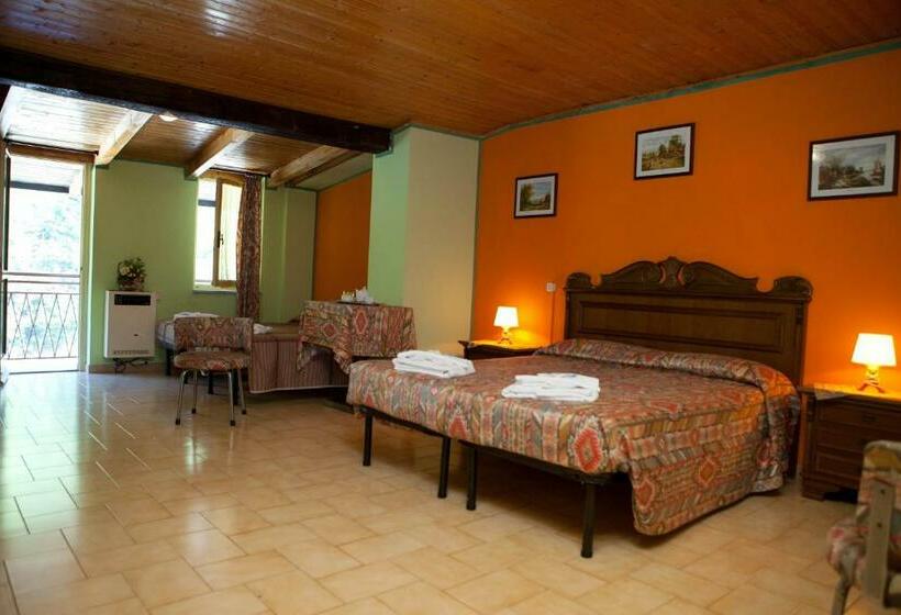 חדר סטנדרט לארבעה, Valle Pesio Ristorante