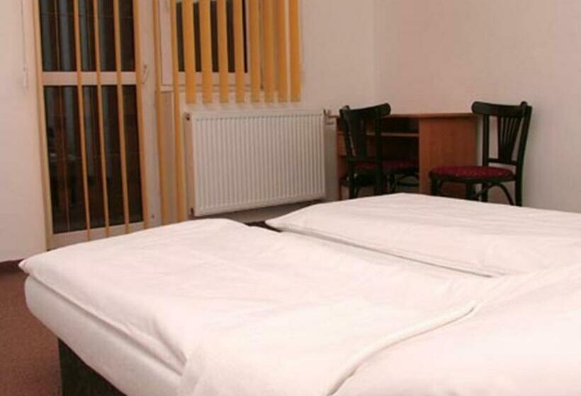 스탠다드 발코니 룸, Motel Pod Stromíšom