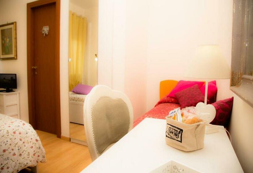 スタンダードトリプルルーム, Affittacamere Campus Trigoria