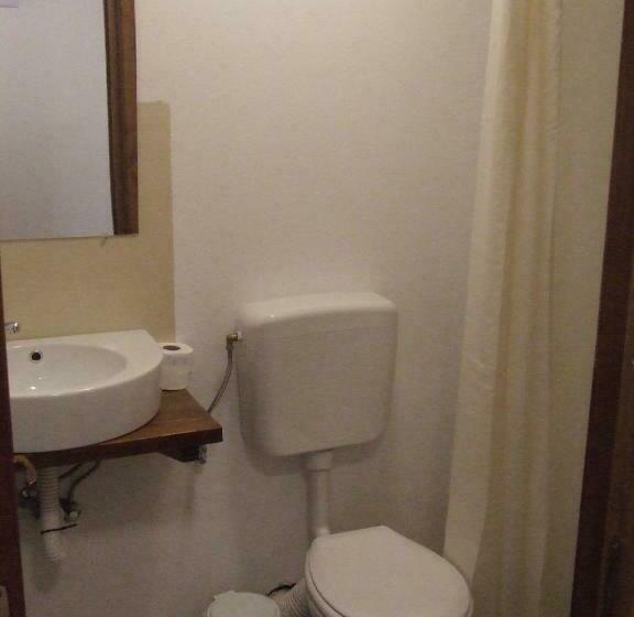 חדר סטנדרט, Complex Transalpina Lac