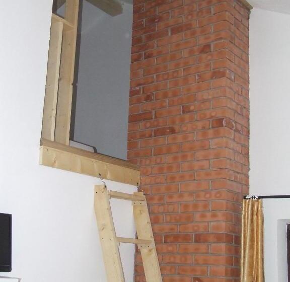 חדר סטנדרט לשלושה עם מרפסת, Complex Transalpina Lac