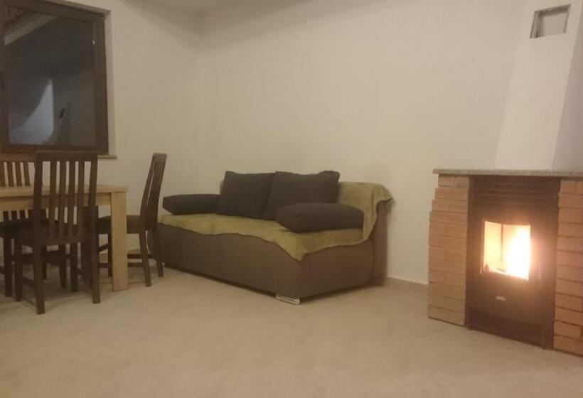 וילת סופריור, חדר שינה 1, Complex Transalpina Lac