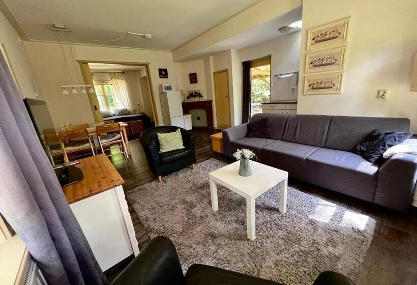 Номер Стандарт, De Consistorie