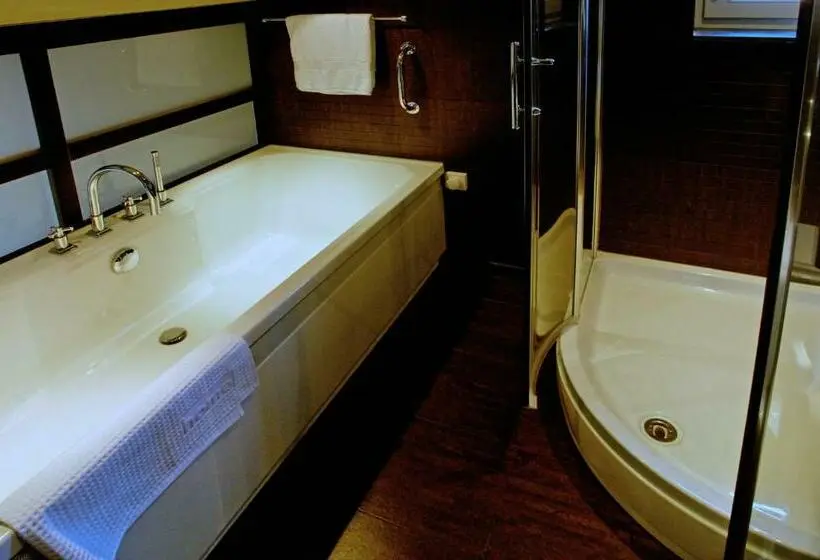 シングルデラックスルーム, Hostellerie La Maison De Maître