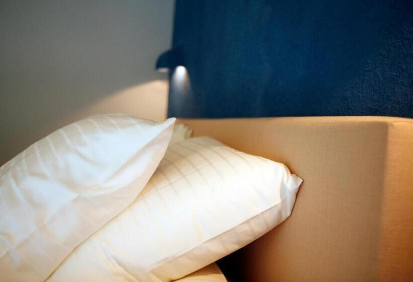 标准单人间, Strohotel Aalshof