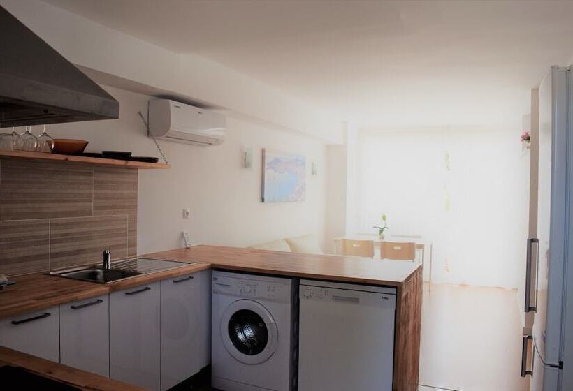 דירה משפחתית 2 חדרי שינה, Apartamentos Sureda