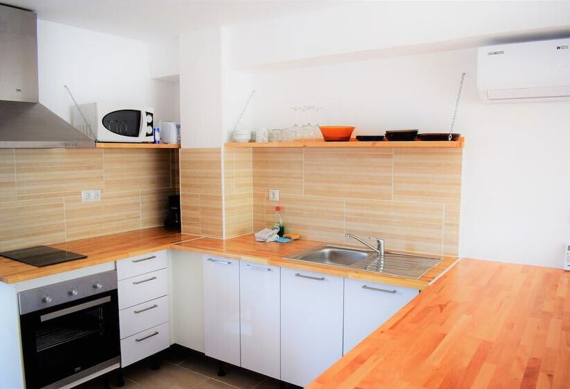 דירה משפחתית 2 חדרי שינה, Apartamentos Sureda