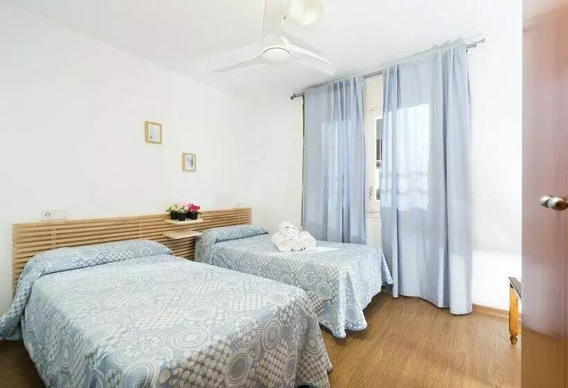 آپارتمان 1 خوابه با چشمانداز دریا, Apartaments Els Llorers