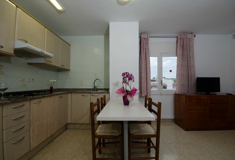 带2个卧室的高级公寓, Apartaments Els Llorers