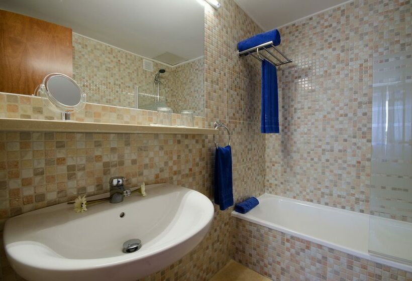 带2个卧室的高级公寓, Apartaments Els Llorers