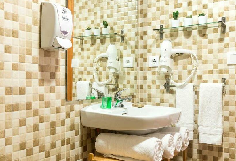 带1个卧室带观景的公寓, Apartaments Els Llorers