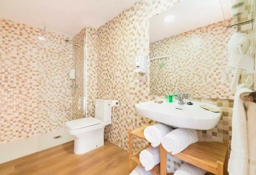 آپارتمان 1 خوابه با چشمانداز, Apartaments Els Llorers