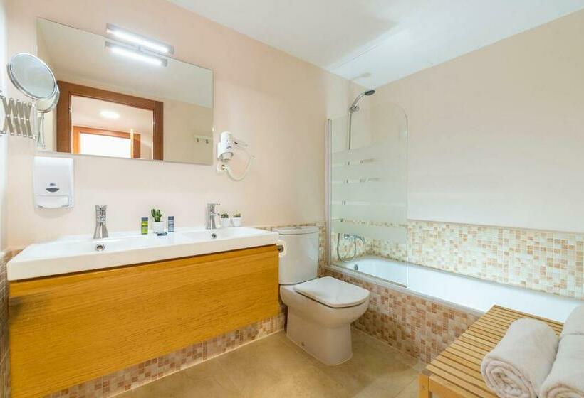 １ベッドルームのデラックスアパートメント, Apartaments Els Llorers