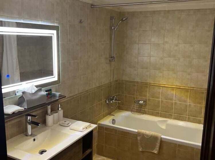 ویلای 3 خوابه, Al Gosaibi Hotel Villa