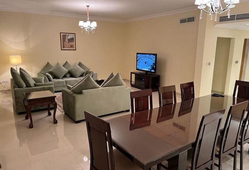 ویلای 5 خوابه, Al Gosaibi Hotel Villa