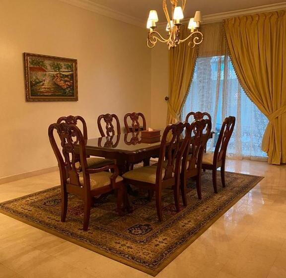 ویلای 3 خوابه, Al Gosaibi Hotel Villa