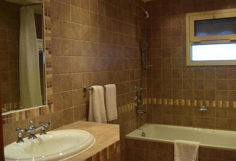 ویلای 3 خوابه, Al Gosaibi Hotel Villa