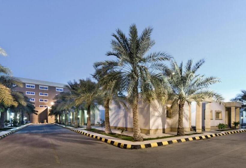 Вилла 3 Спальни, Al Gosaibi Hotel Villa