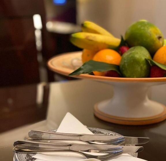 ویلای 5 خوابه, Al Gosaibi Hotel Villa