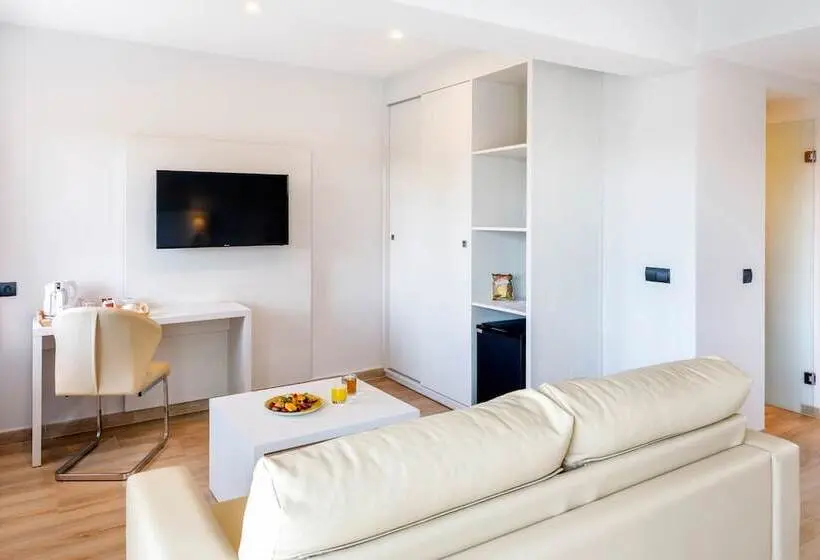 Superior Zimmer seitl. Meerblick, Alcanada Golf