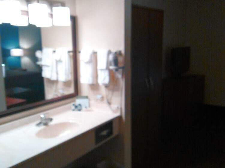 جناح ديلوكس, Americinn By Wyndham Beulah