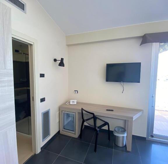 三人经典房间, Baia Dei Mulini Resort & Spa