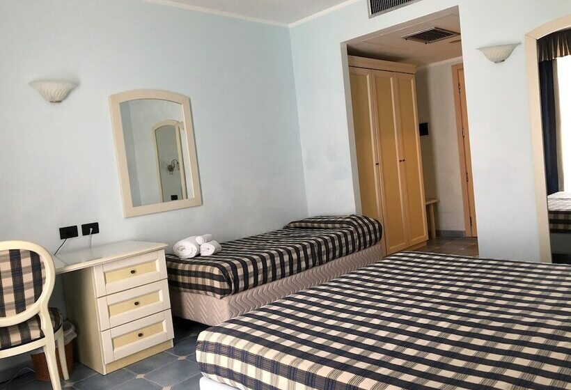 三人经典房间, Baia Dei Mulini Resort & Spa