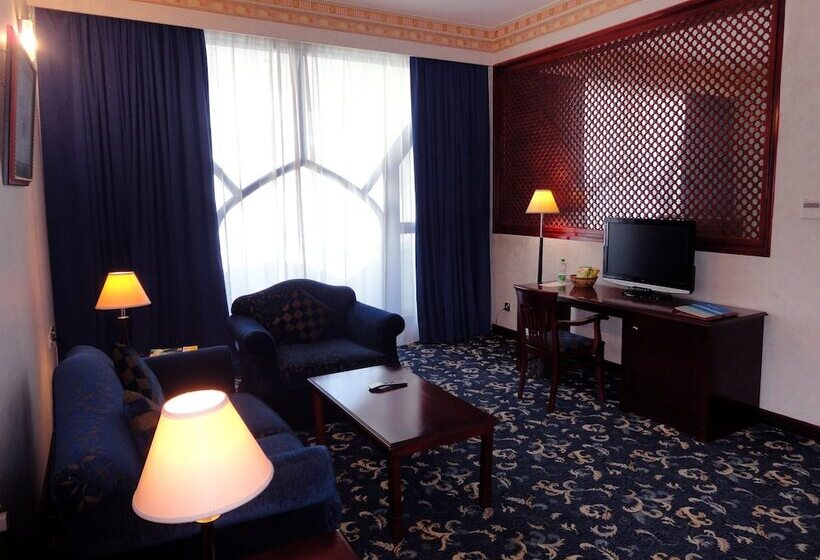 سوییت جونیور, Beach Bay