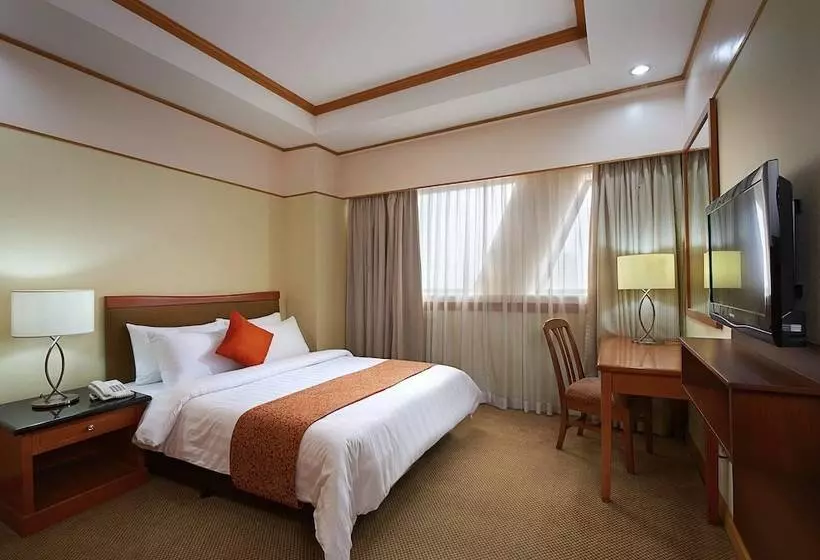 デラックスルーム, Berjaya Makati