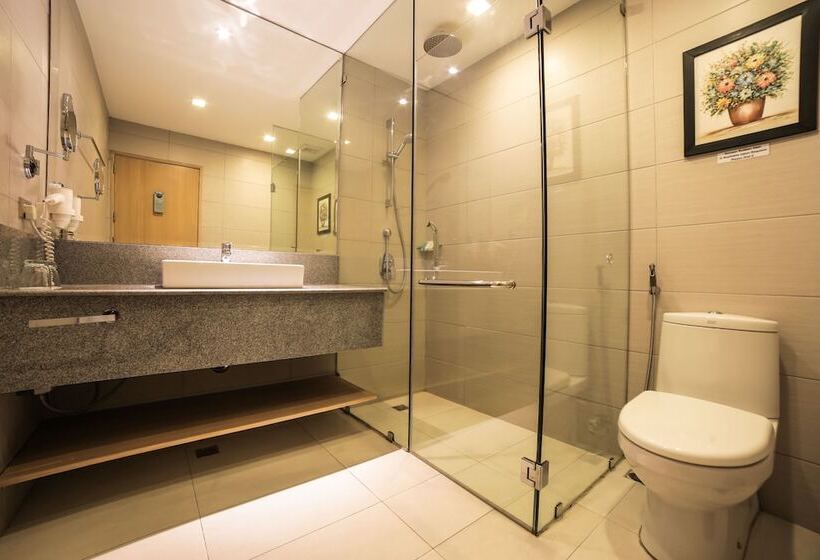 Номер Премиум, Berjaya Makati