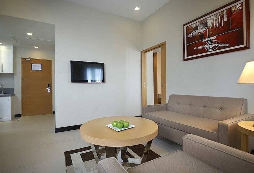 Студия Премиум, Berjaya Makati